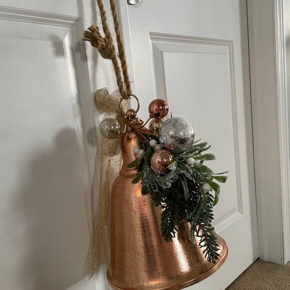 Christmas Bell - Picture 2 of 3